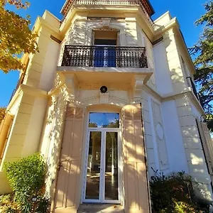 Mes Nuits Au Chateau Au Domaine Du Pressoir Couette-café