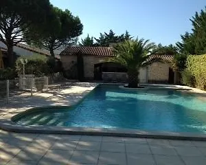 Lou Mistralou Hotel
